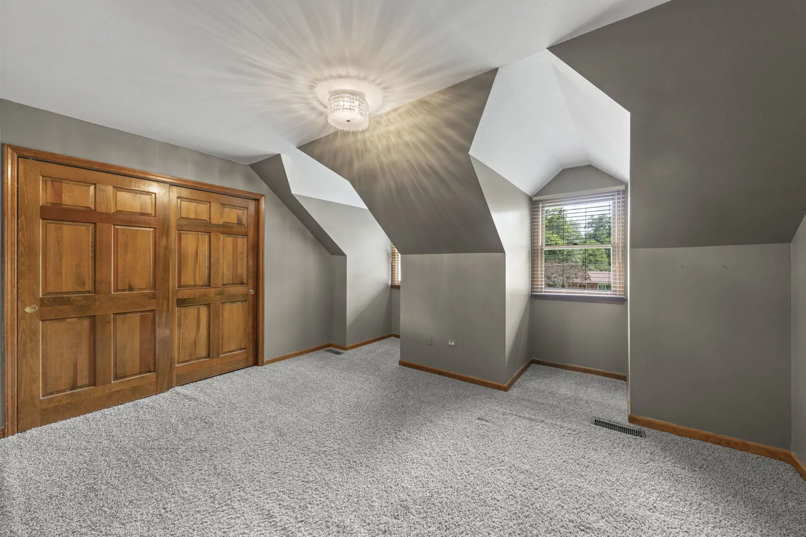 28W041 Greenview Avenue IL