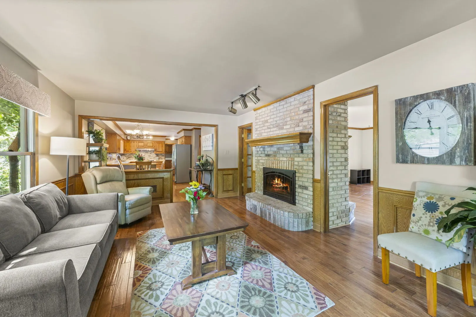 28W041 Greenview Avenue IL
