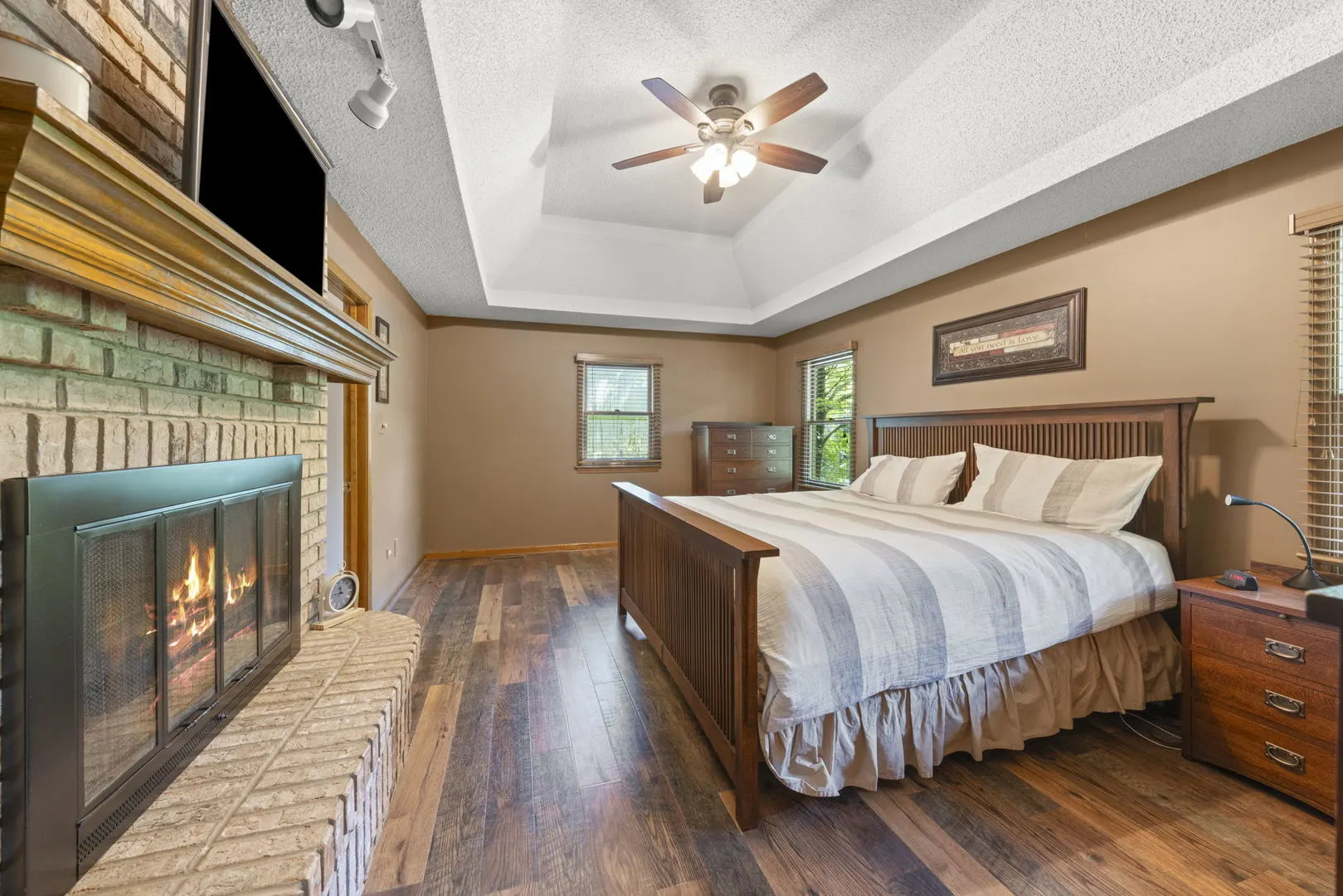 28W041 Greenview Avenue IL
