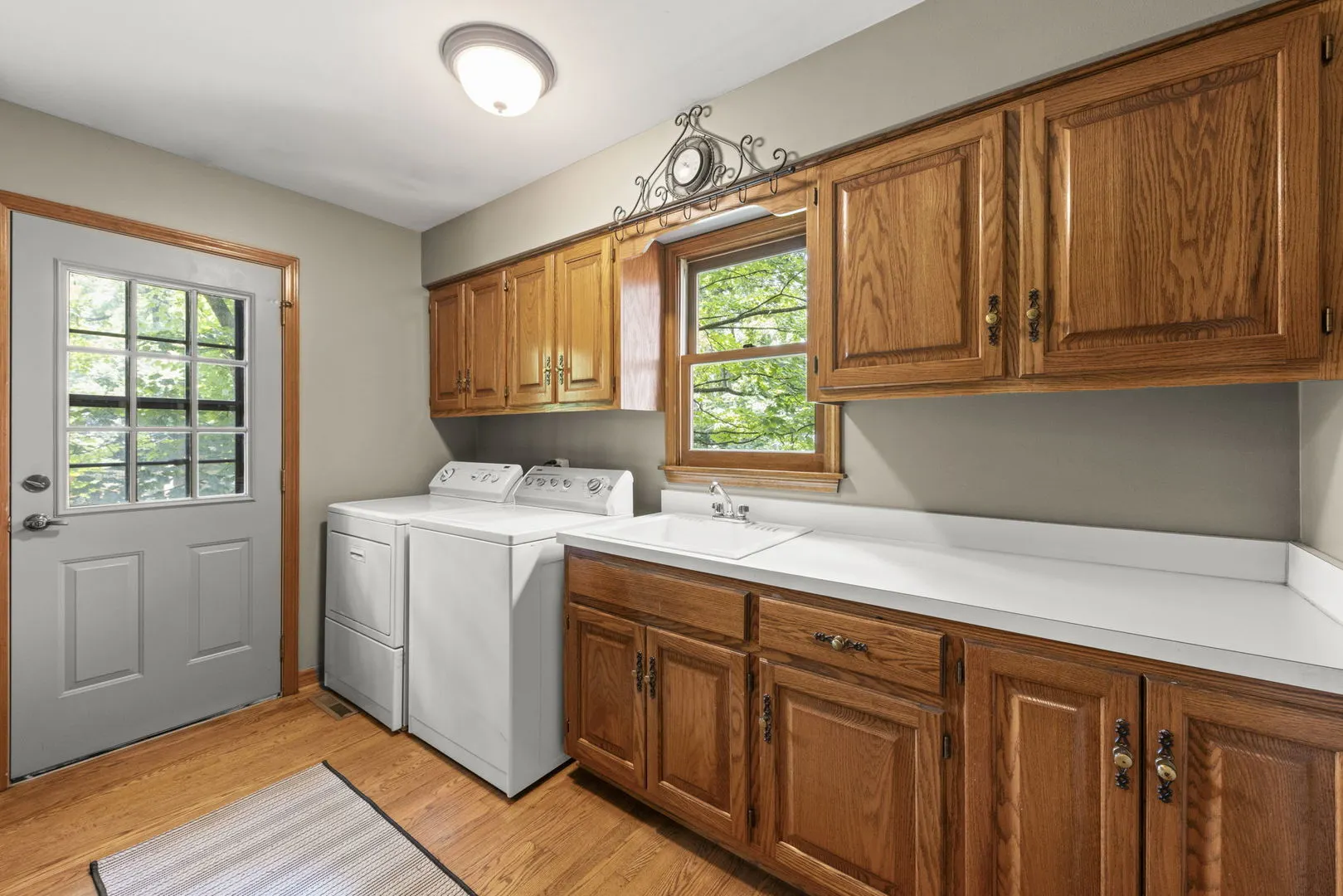 28W041 Greenview Avenue IL