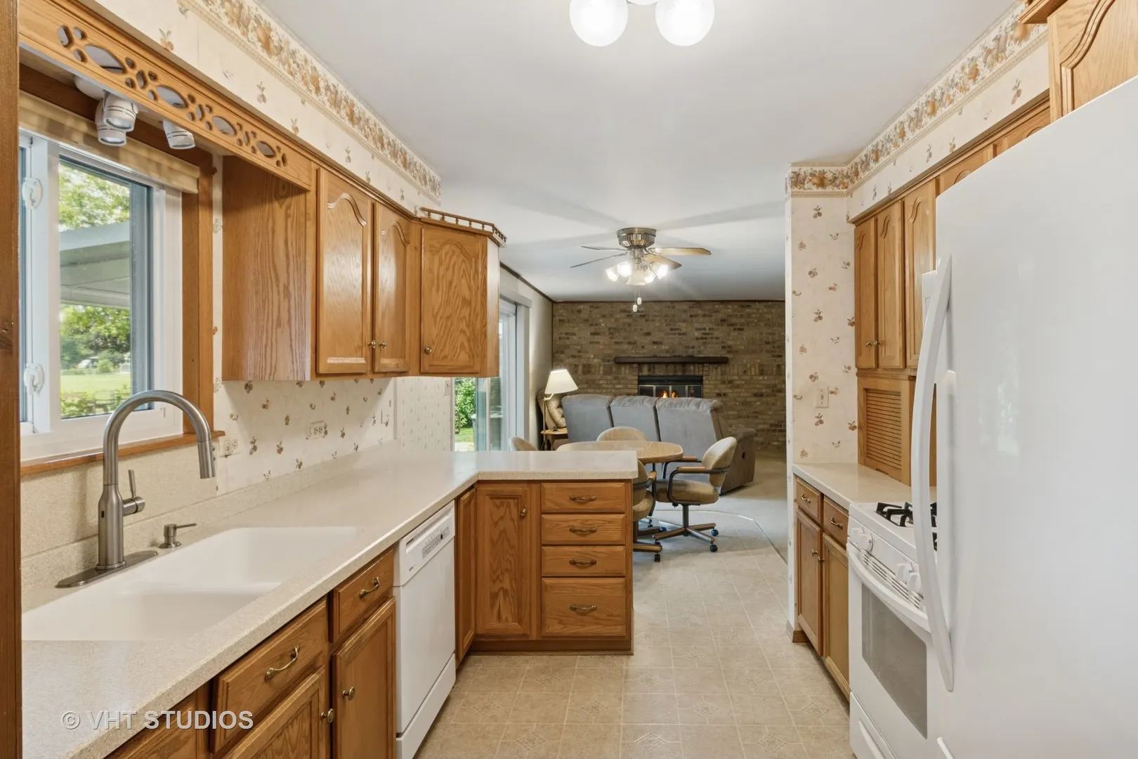 1027 Duxbury Lane IL