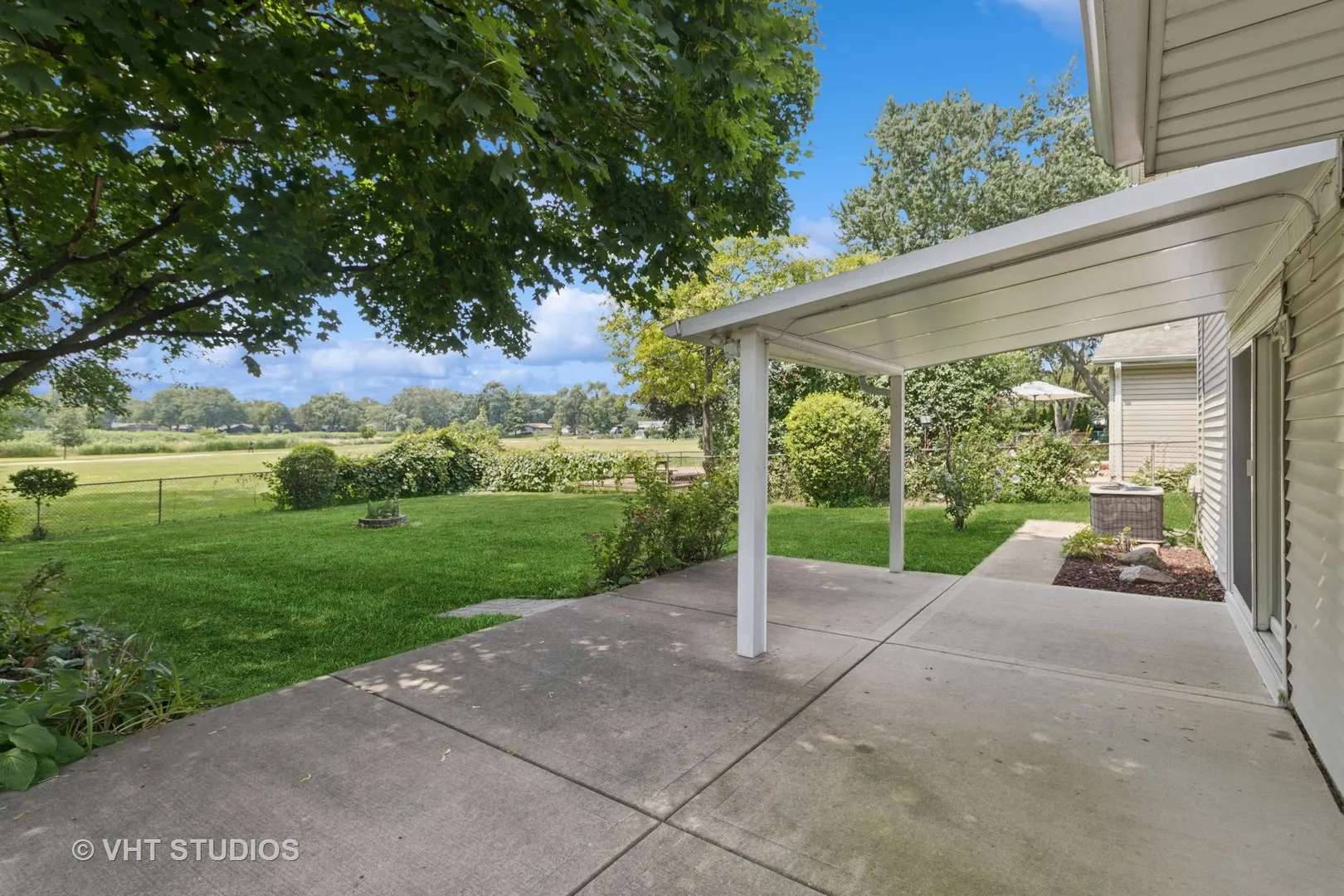 1027 Duxbury Lane IL