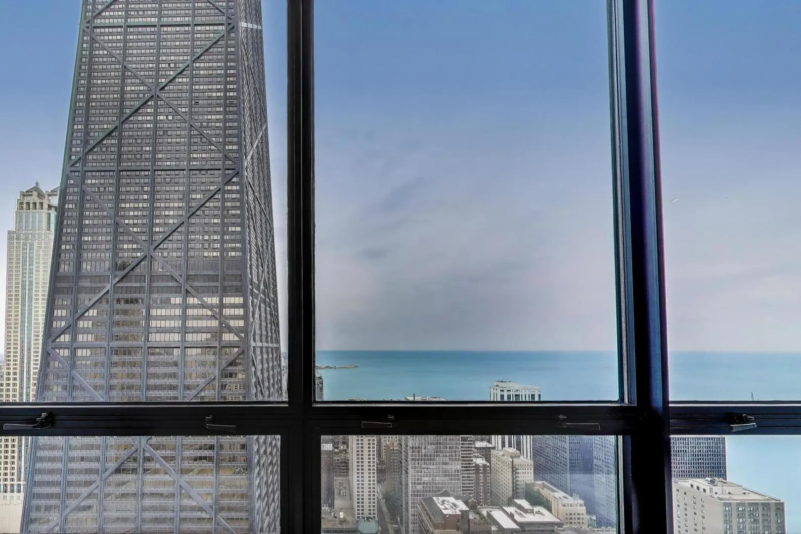 180 E PEARSON Street 3703 IL