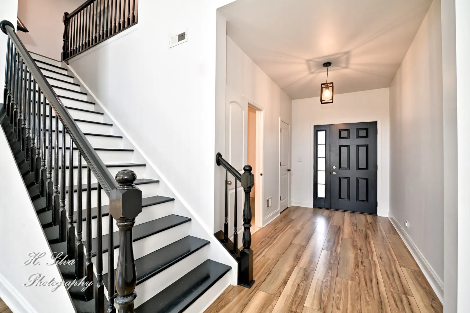 703 Anchorage Court IL