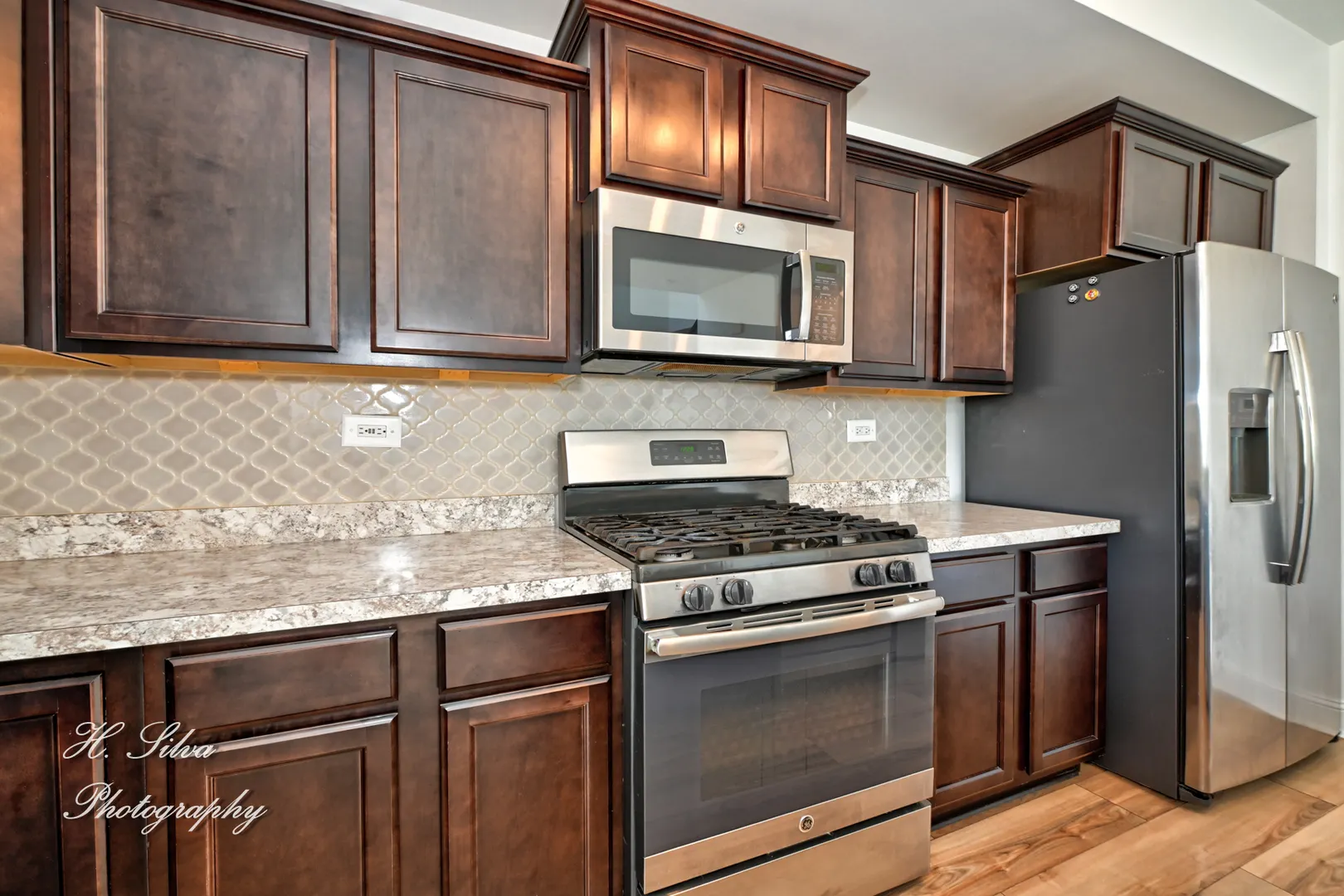 703 Anchorage Court IL