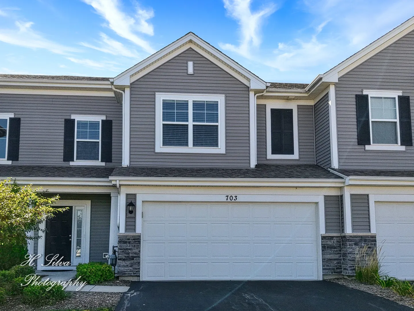 703 Anchorage Court IL