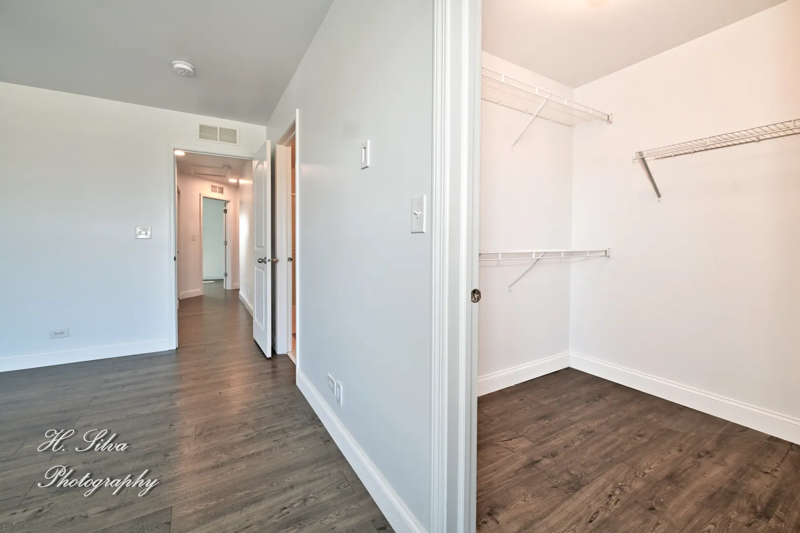 703 Anchorage Court IL