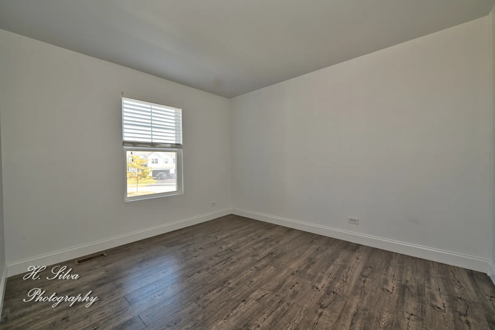703 Anchorage Court IL