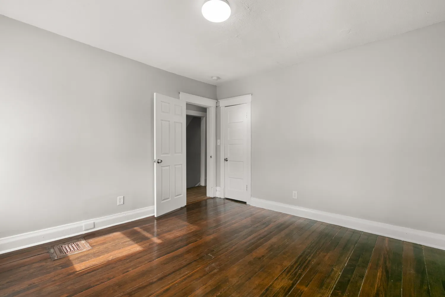 816 18th Street IL