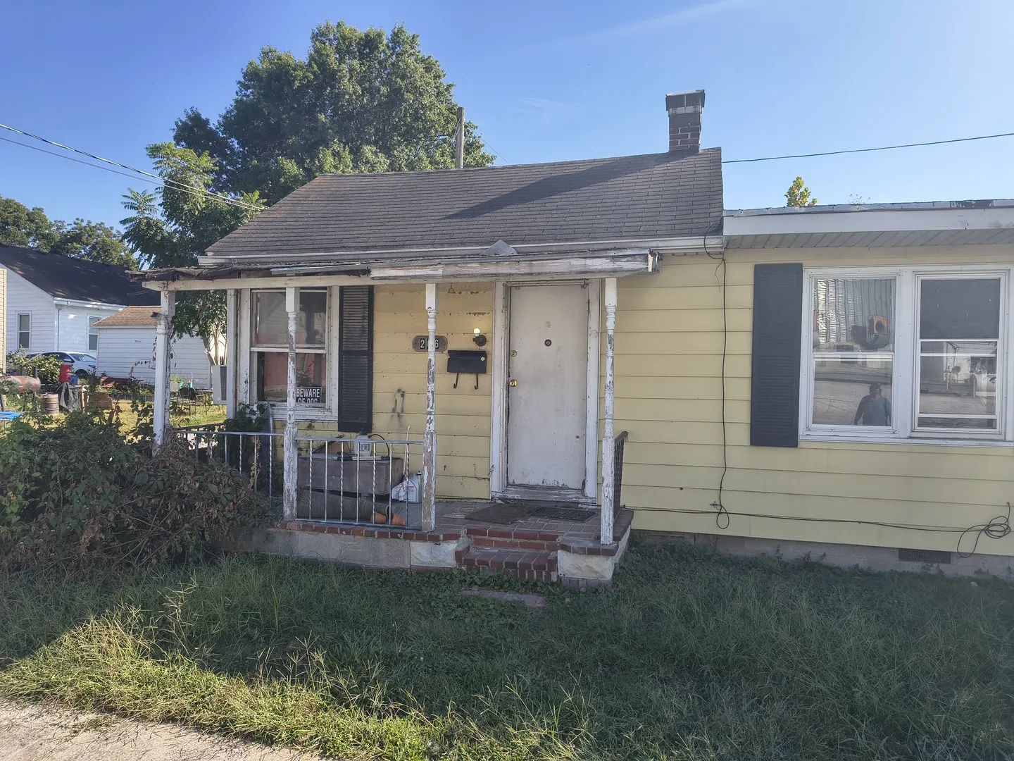 213 N Van Buren Street IL