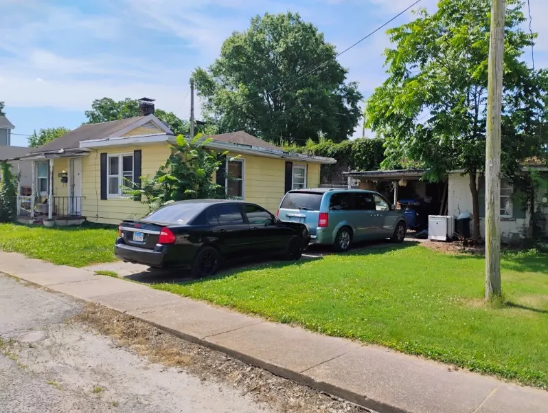 213 N Van Buren Street IL