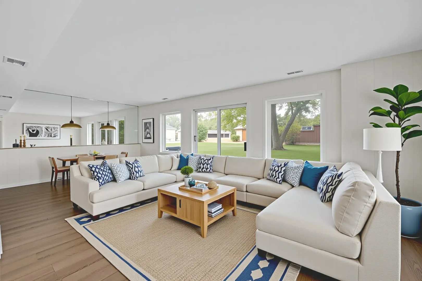 702 W Fitzhenry Court IL
