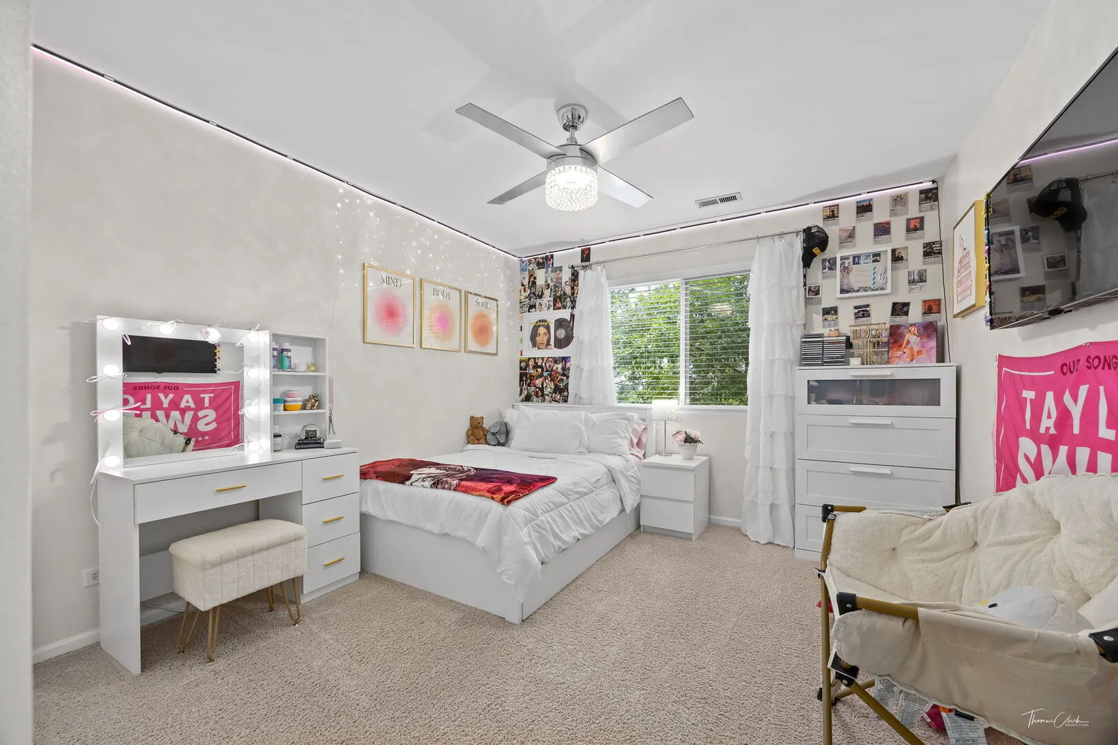 7015 CLEARWATER Drive 7015 IL