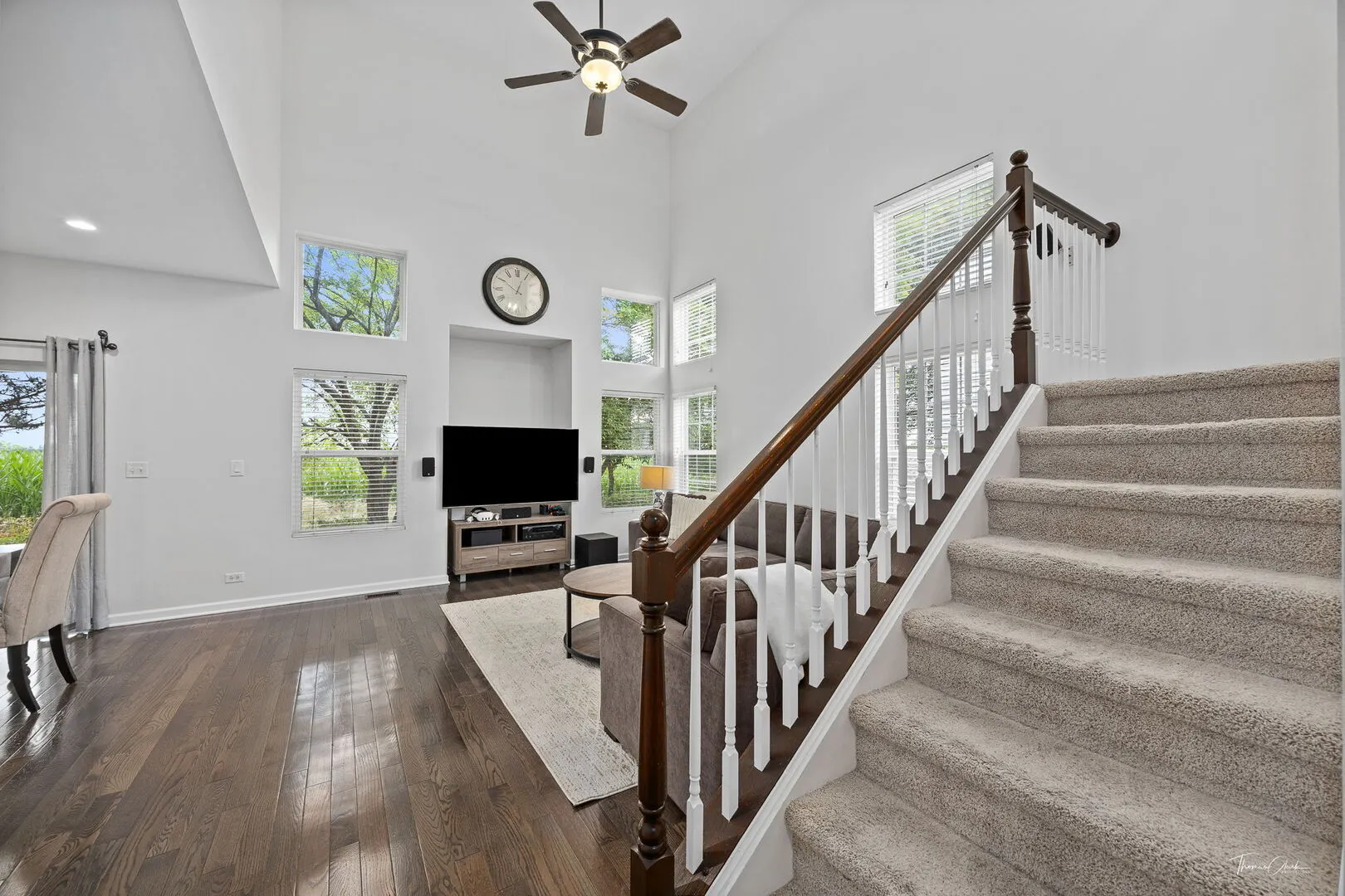 7015 CLEARWATER Drive 7015 IL