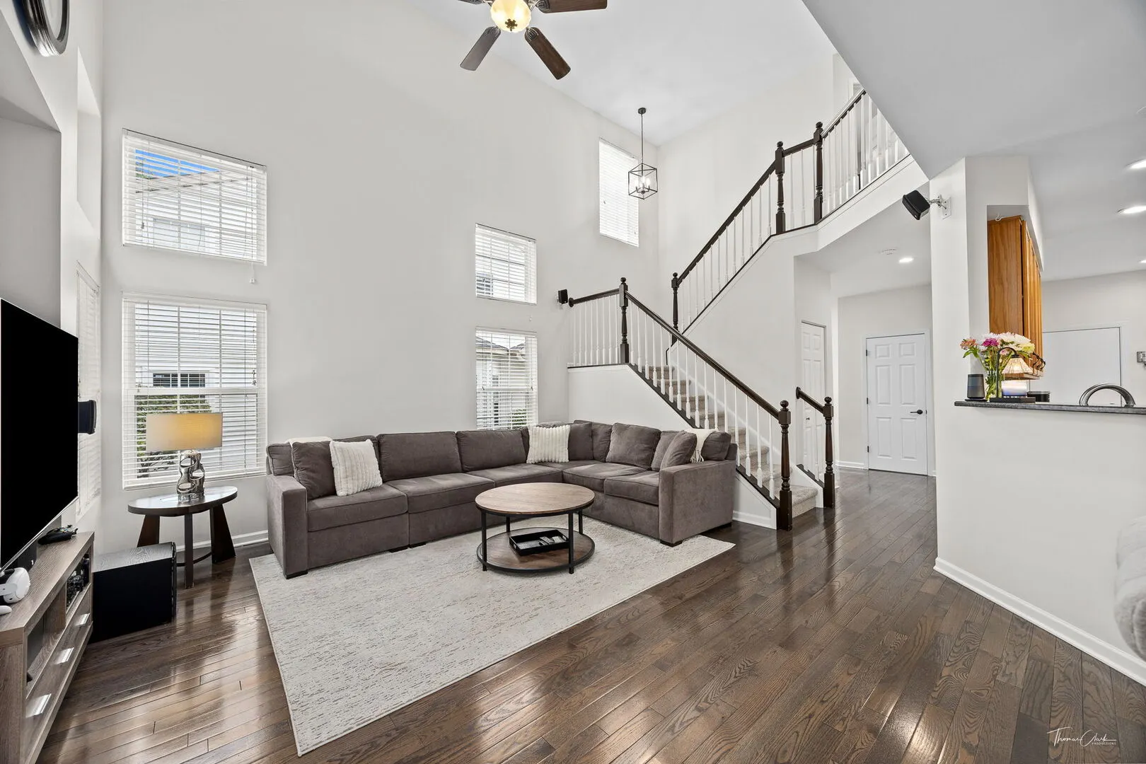7015 CLEARWATER Drive 7015 IL