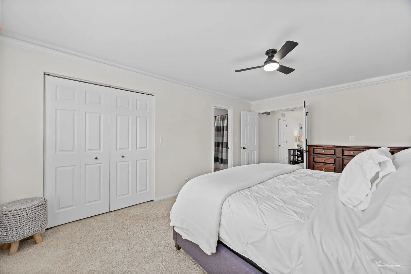 7015 CLEARWATER Drive 7015 IL