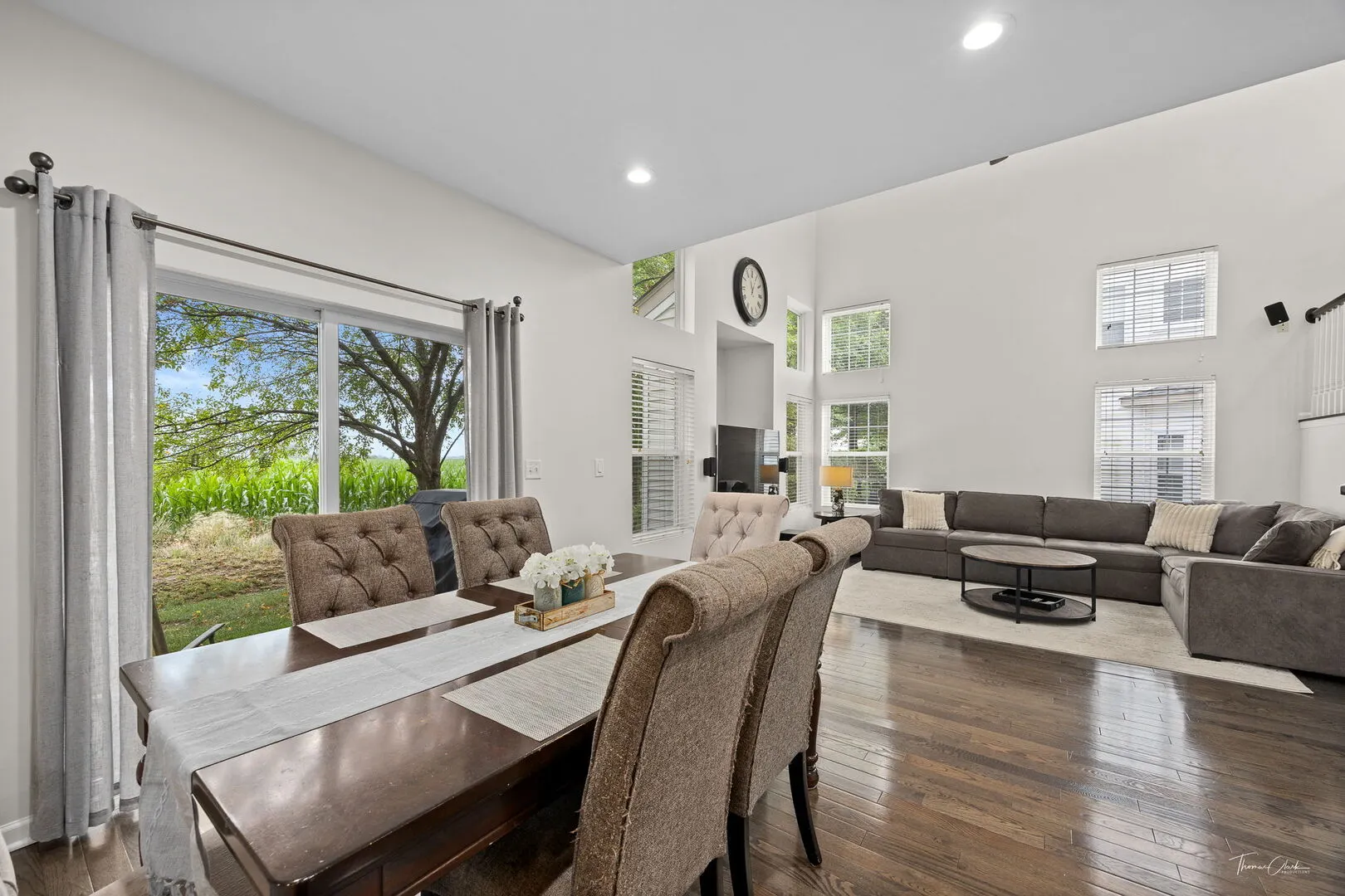 7015 CLEARWATER Drive 7015 IL
