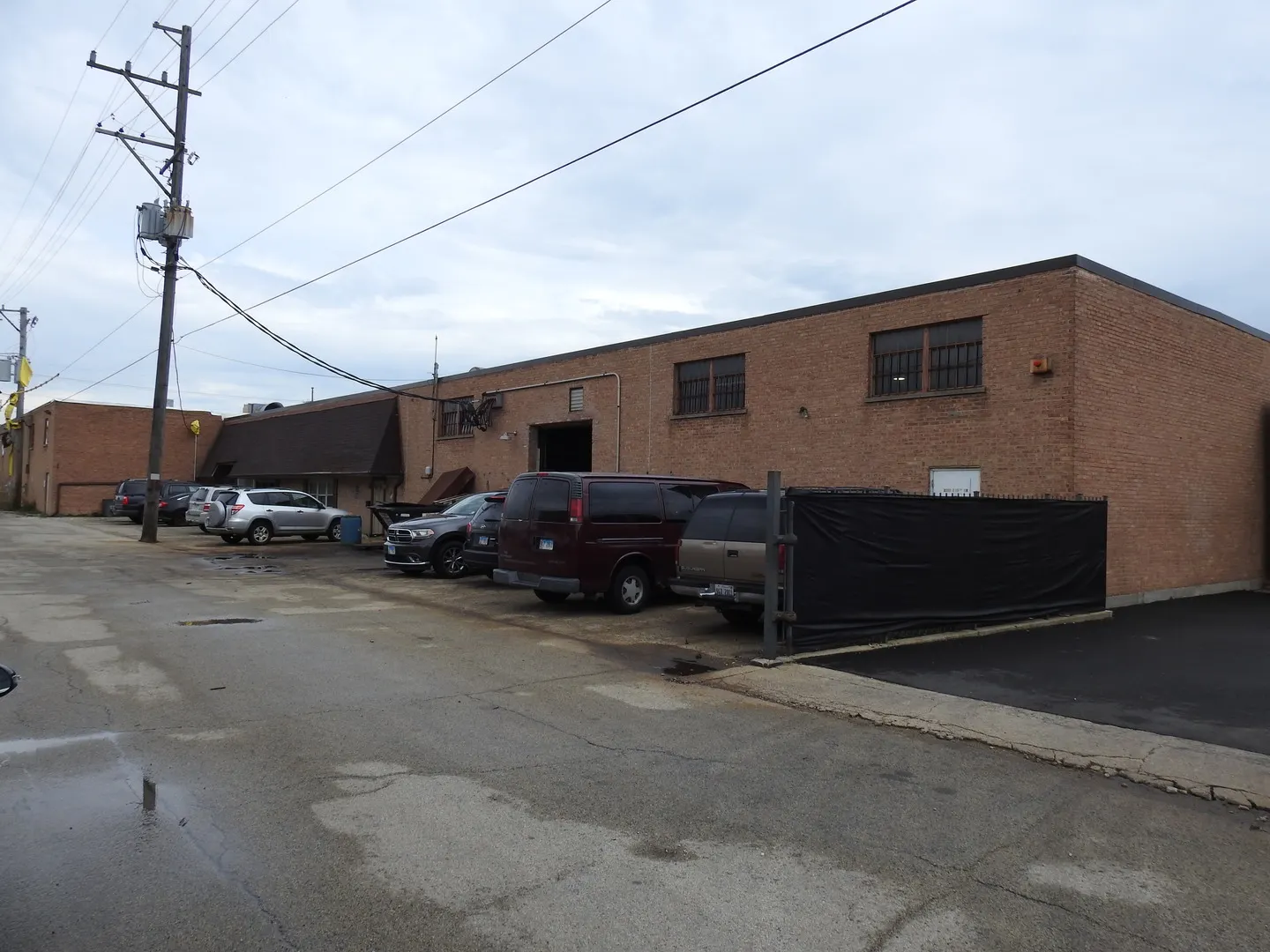 2330 17th Street IL