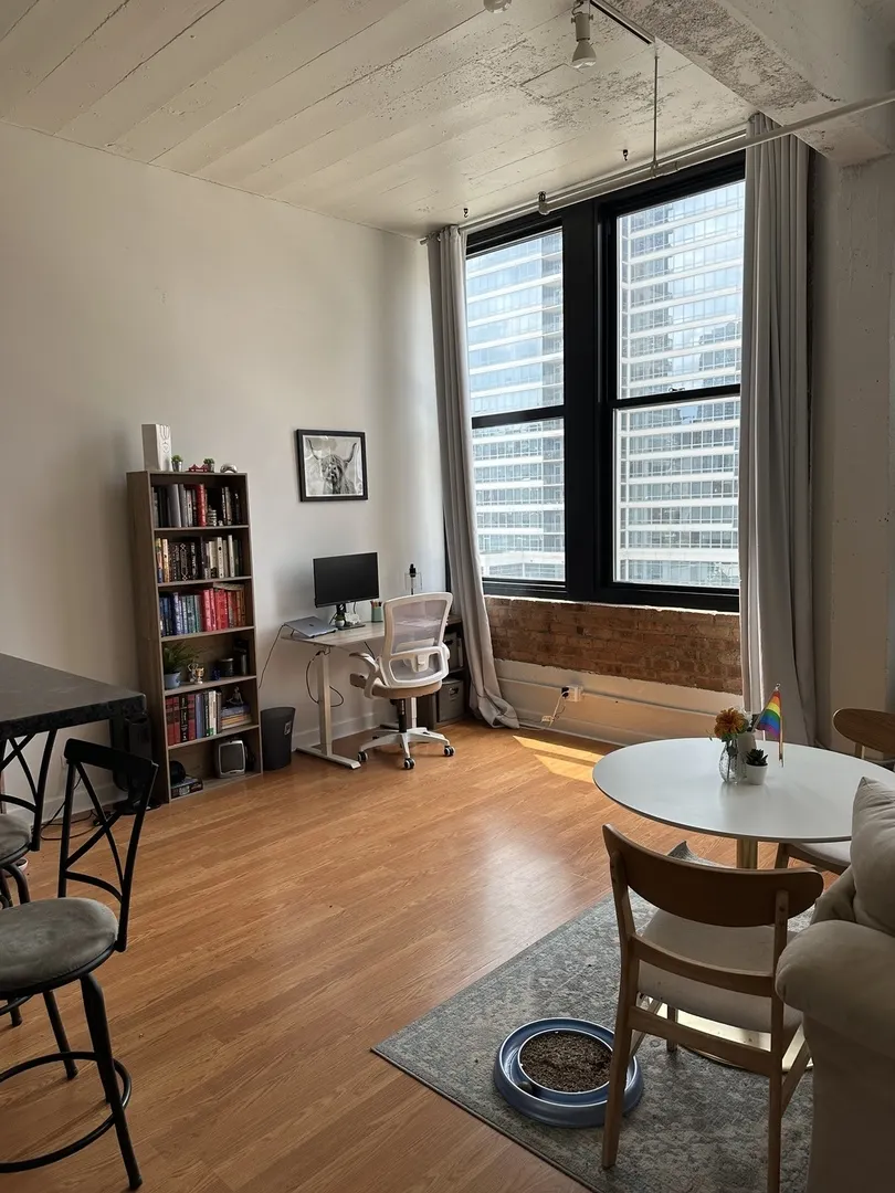 124 W Polk Street 605 IL