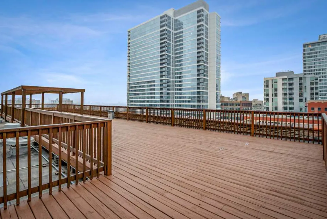 124 W Polk Street 605 IL
