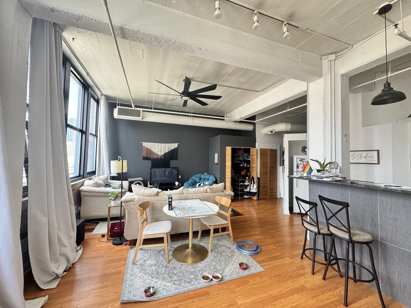 124 W Polk Street 605 IL
