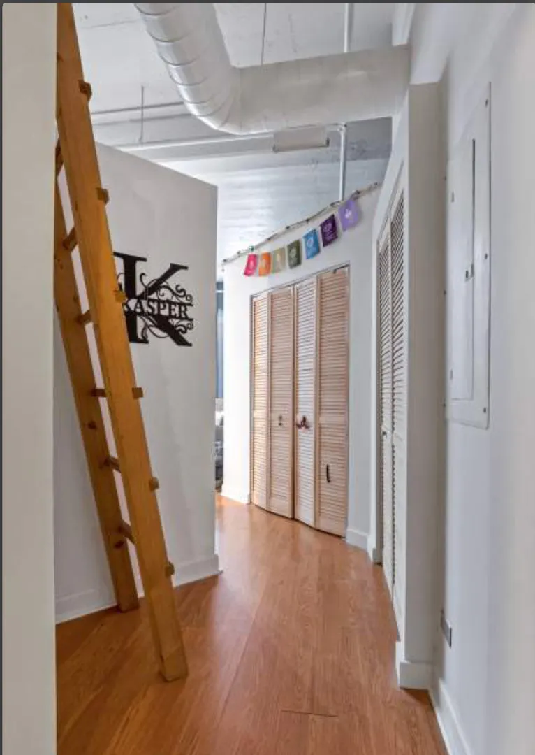 124 W Polk Street 605 IL