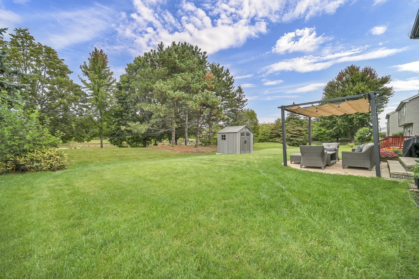 898 Lakestone Lane IL