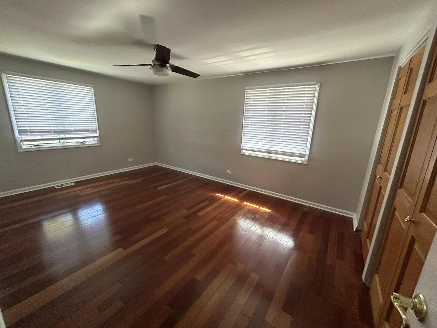 831 Pinehurst Lane IL