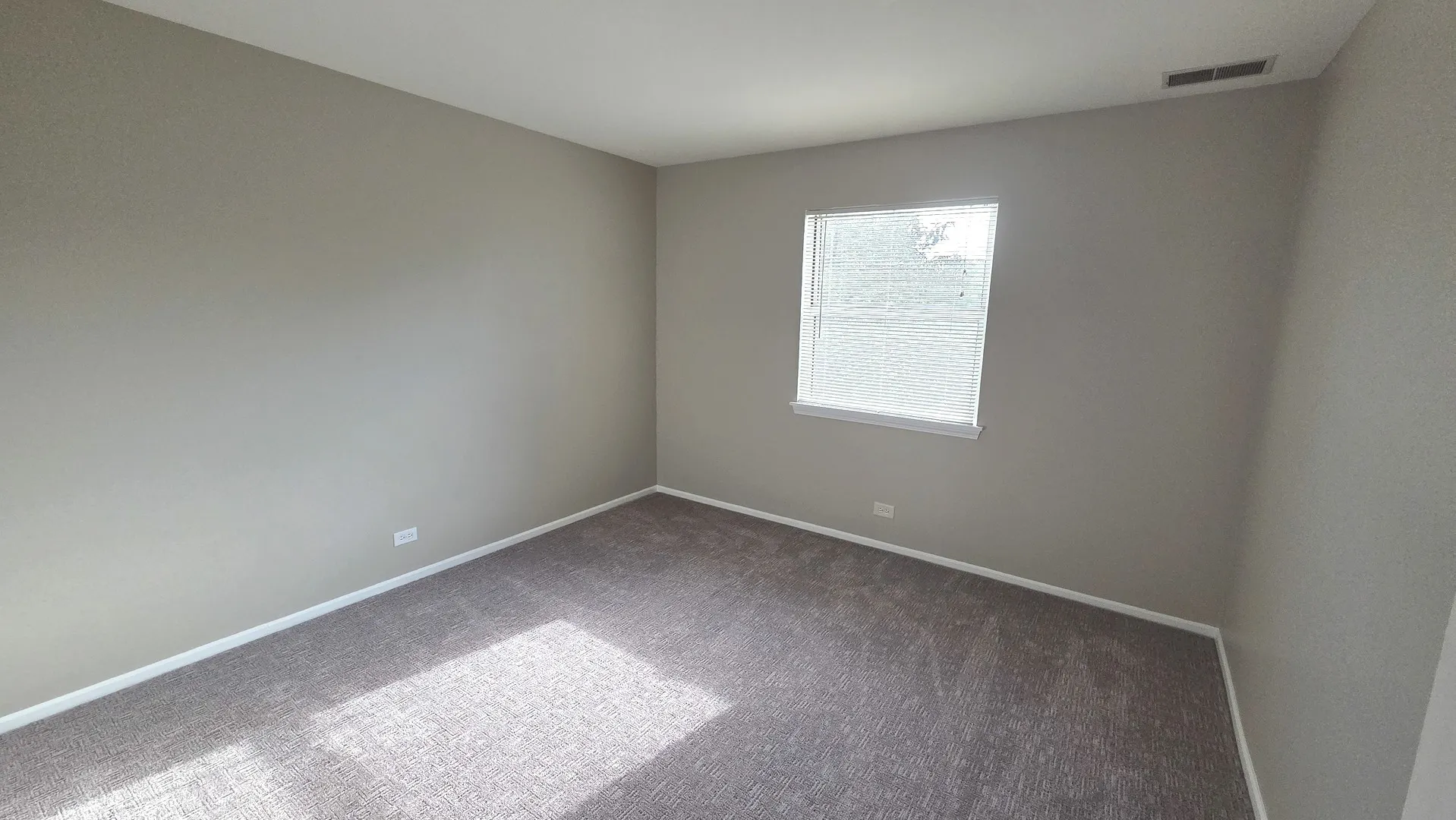 67 Beechmont Court W2 IL