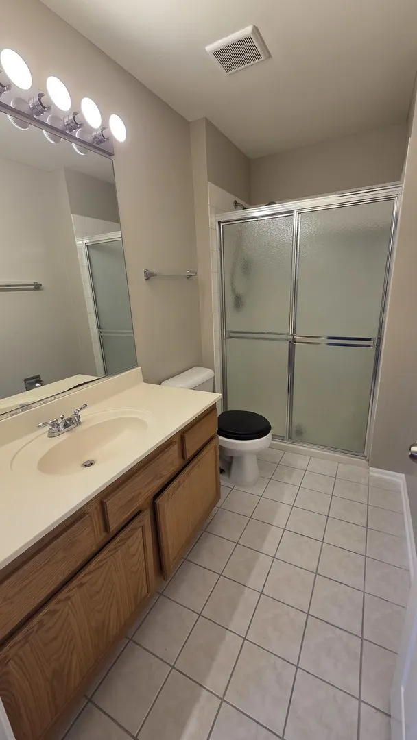 67 Beechmont Court W2 IL