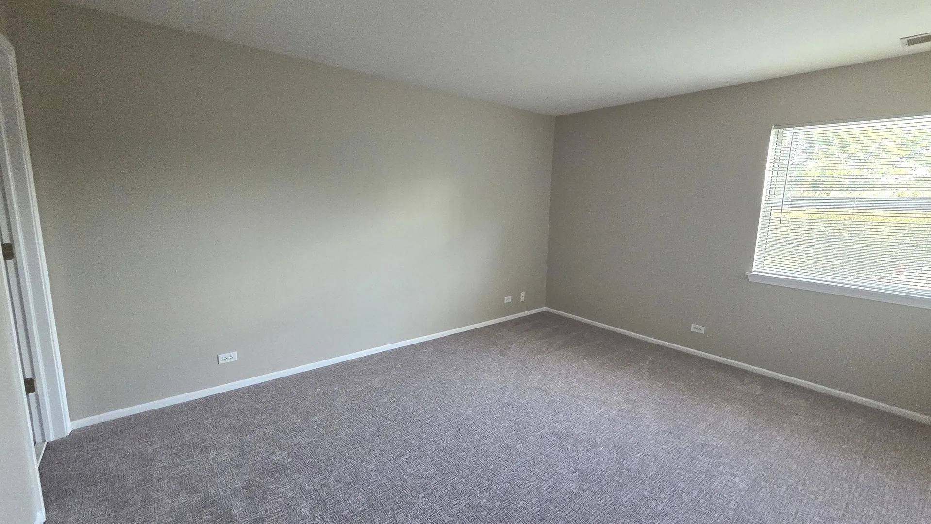 67 Beechmont Court W2 IL