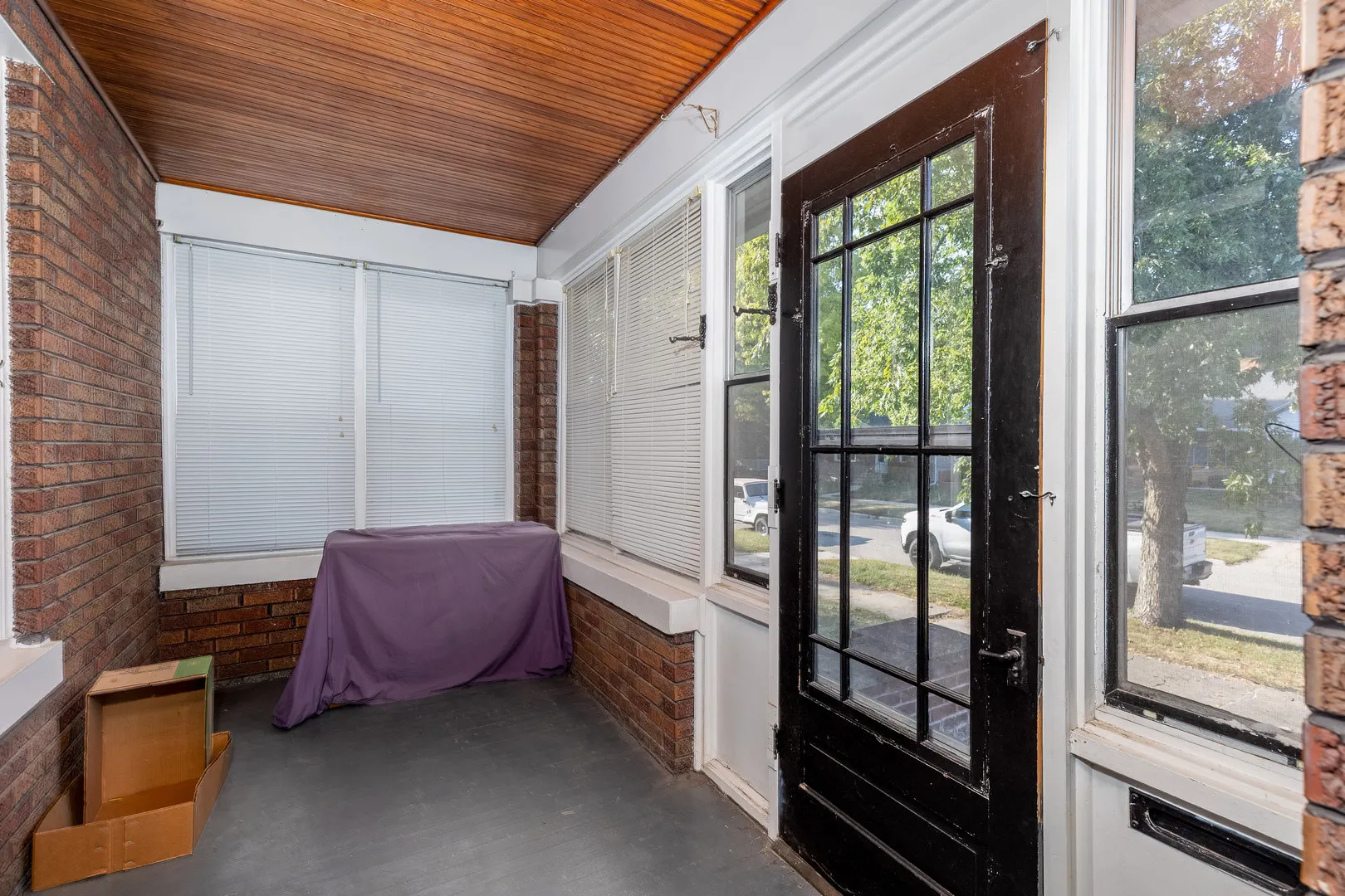 215 W Washington Street IL