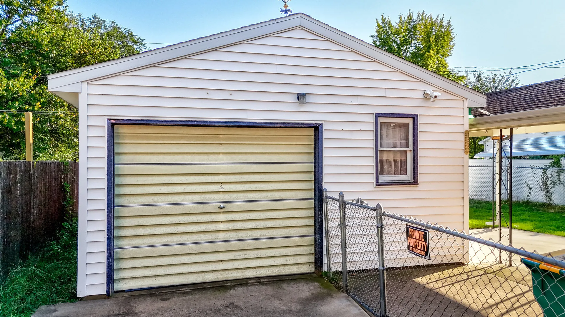 215 W Washington Street IL