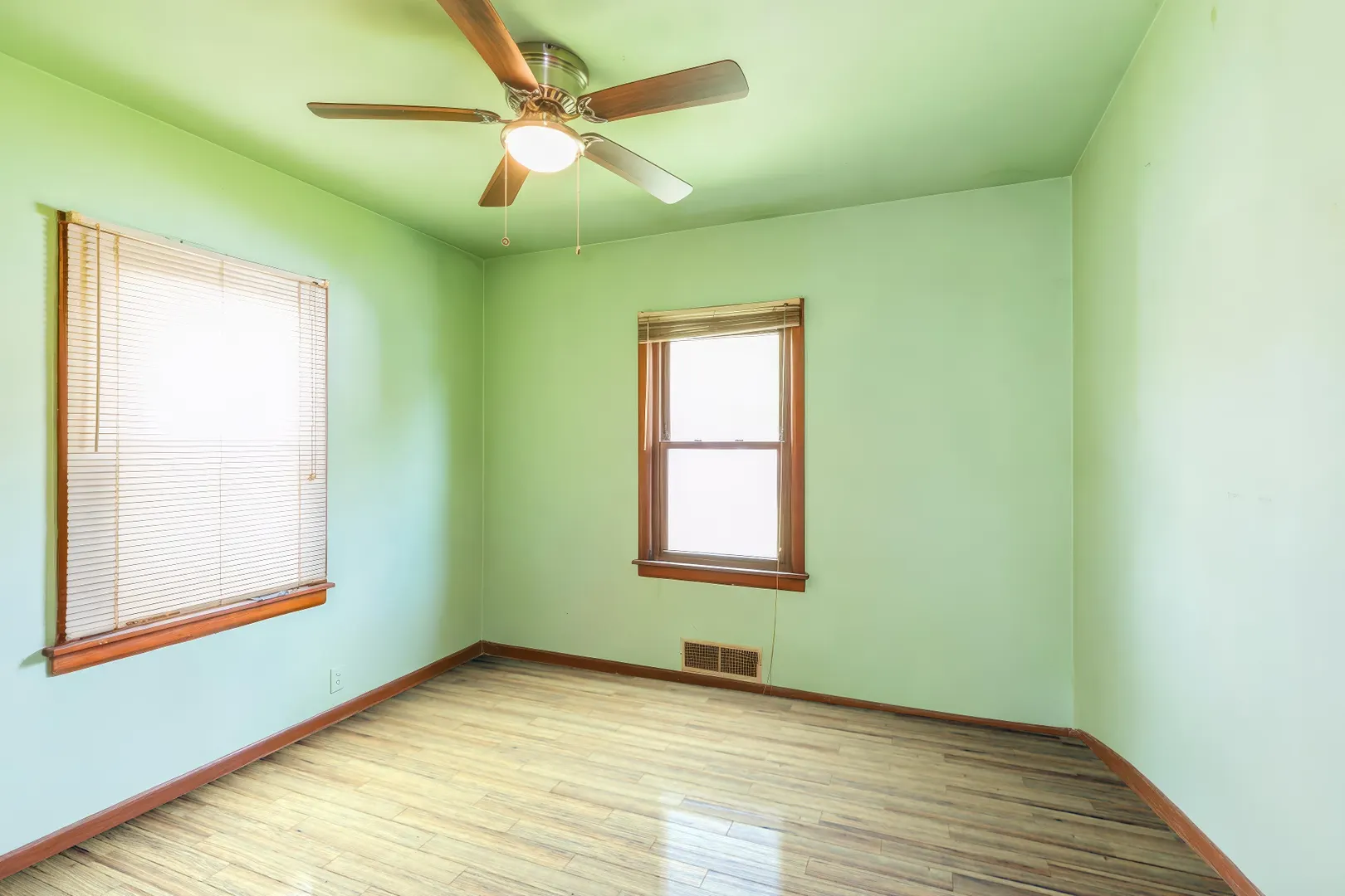 5028 156th Street IL