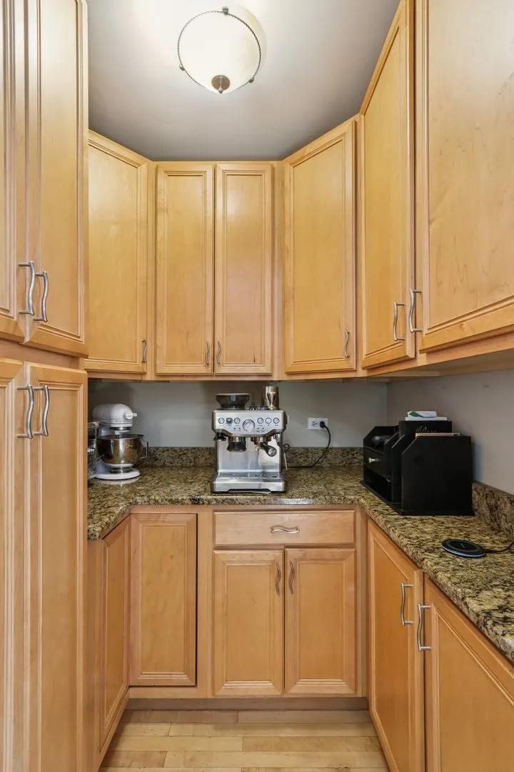 1103 S Clinton Avenue IL