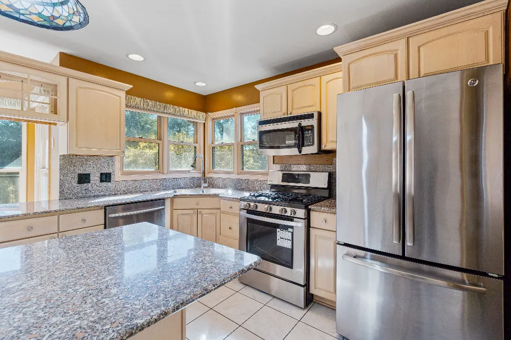 28740 W Bloners Drive IL