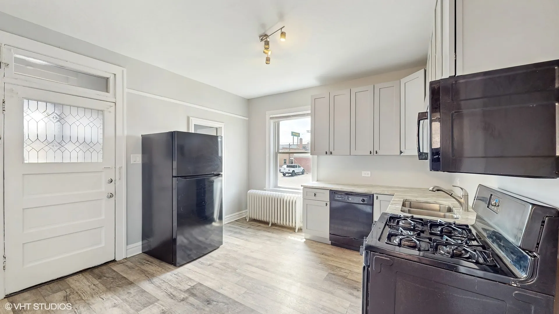 2125 Euclid Avenue 1 IL