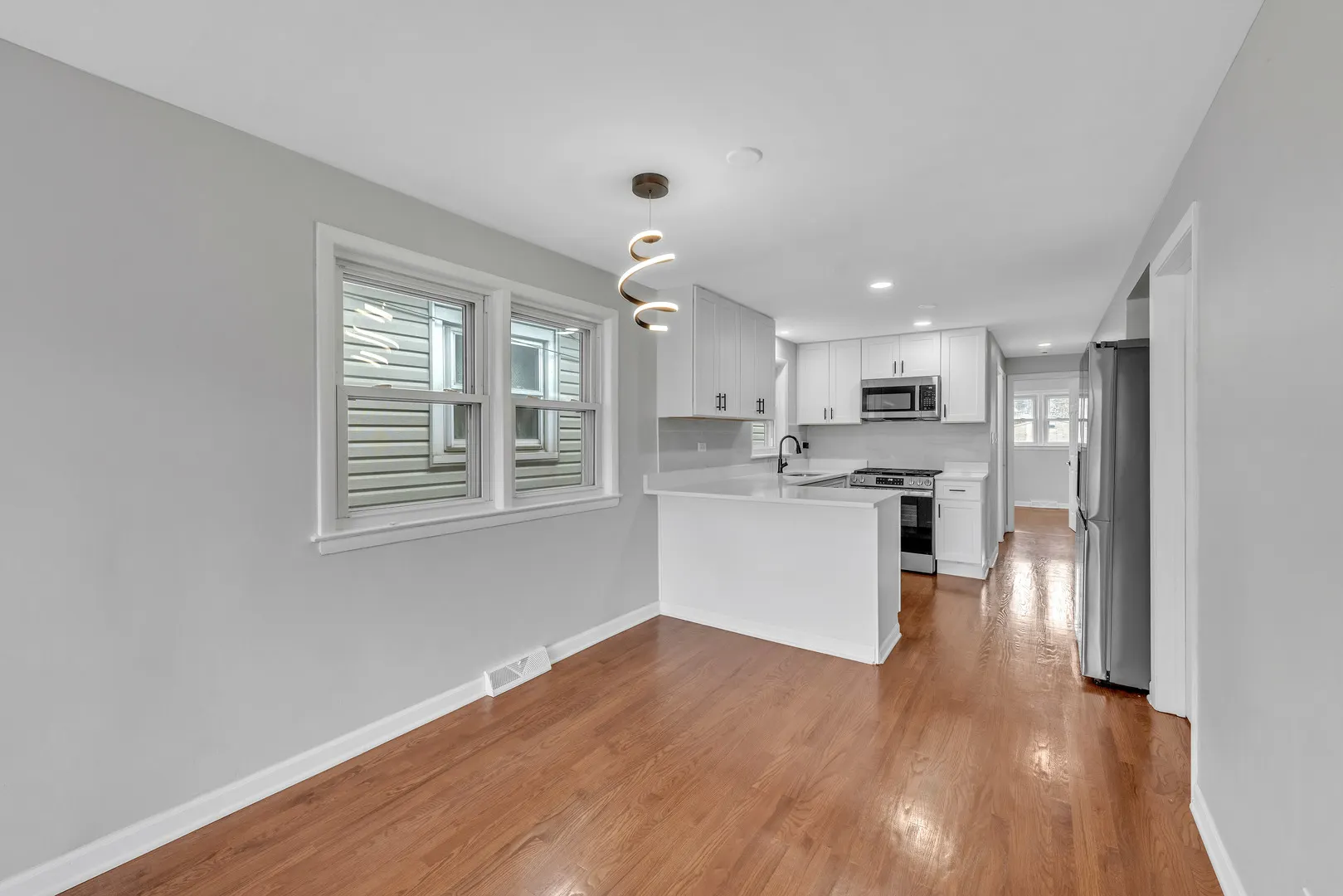 5631 W 64th Place IL