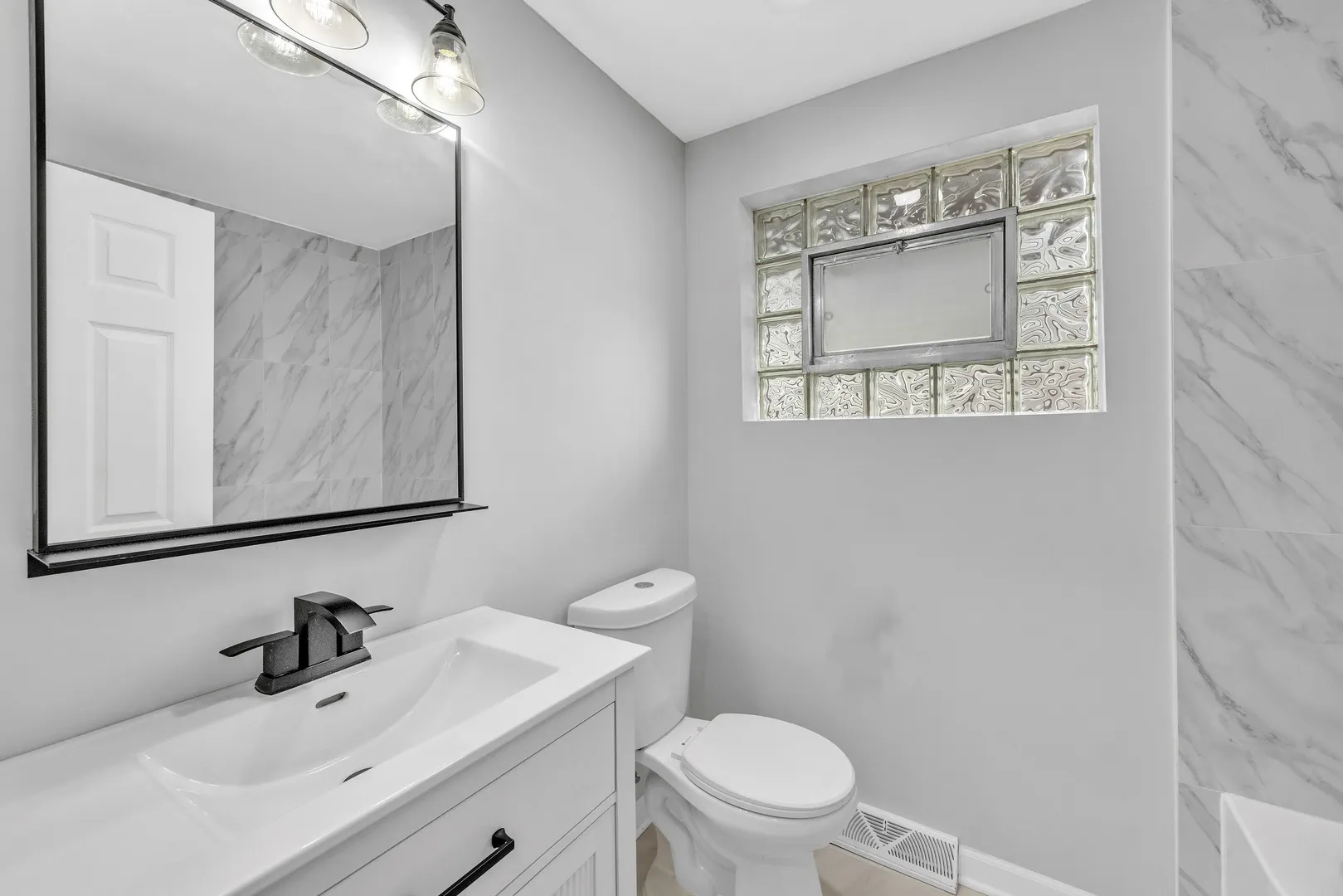 5631 W 64th Place IL