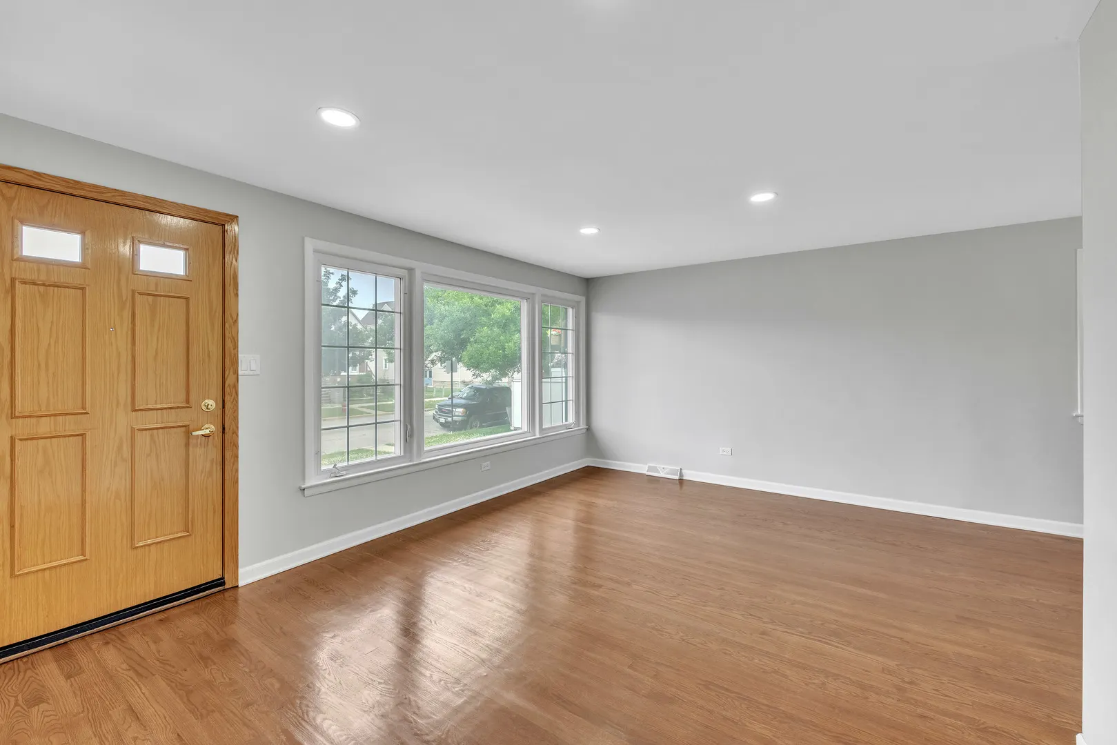 5631 W 64th Place IL