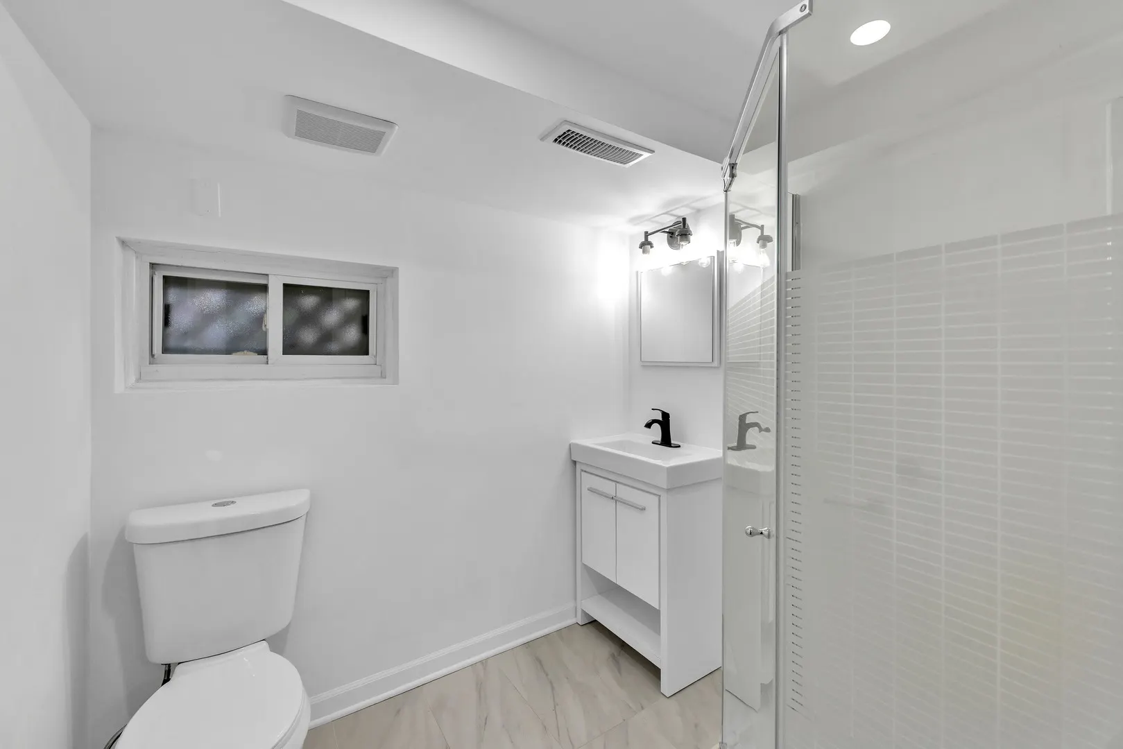 5631 W 64th Place IL