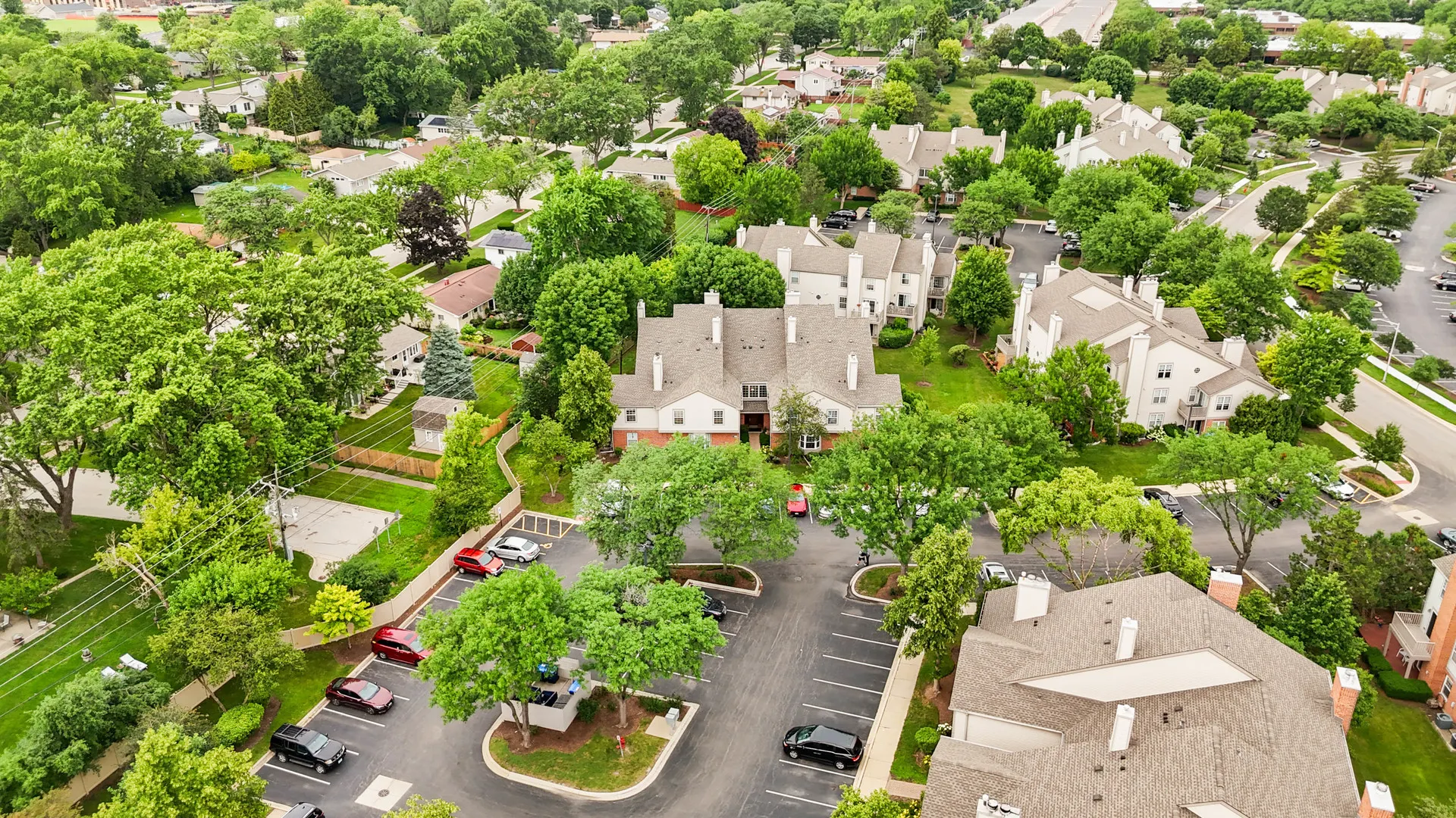 130 Crest Wood Court 1 IL
