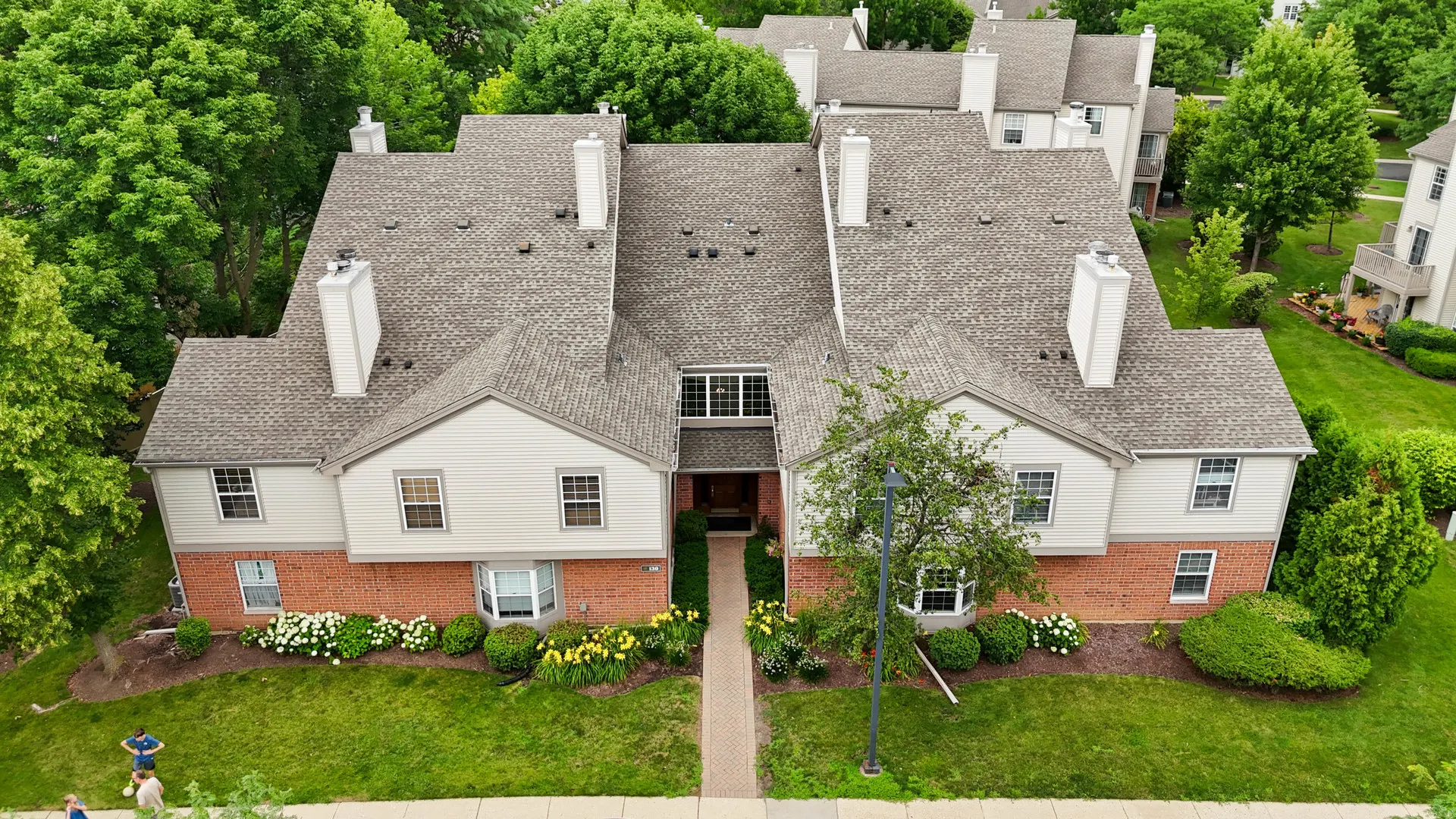 130 Crest Wood Court 1 IL