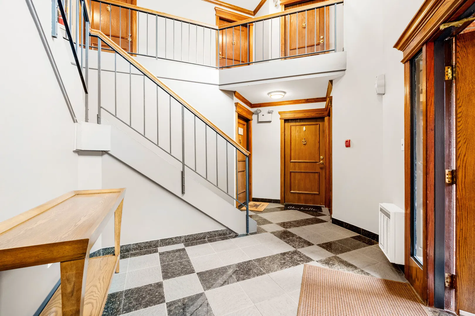 130 Crest Wood Court 1 IL
