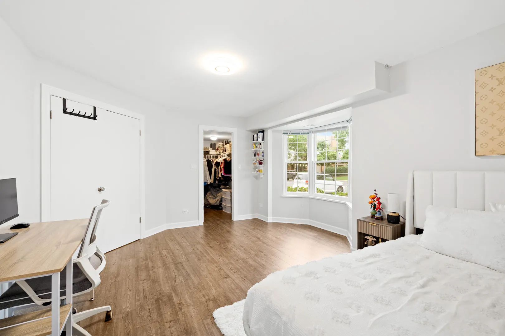 130 Crest Wood Court 1 IL