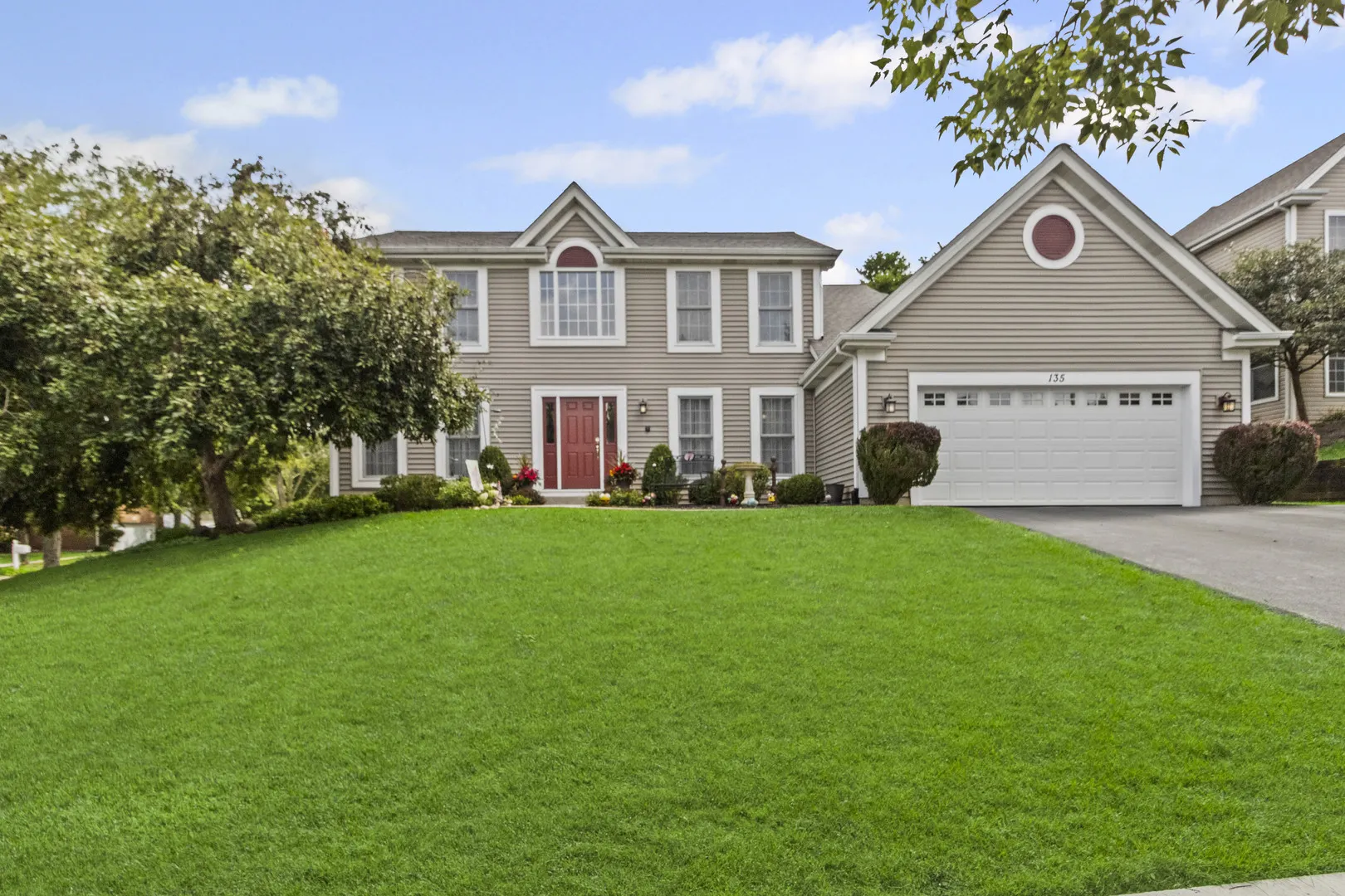 135 Arquilla Drive IL