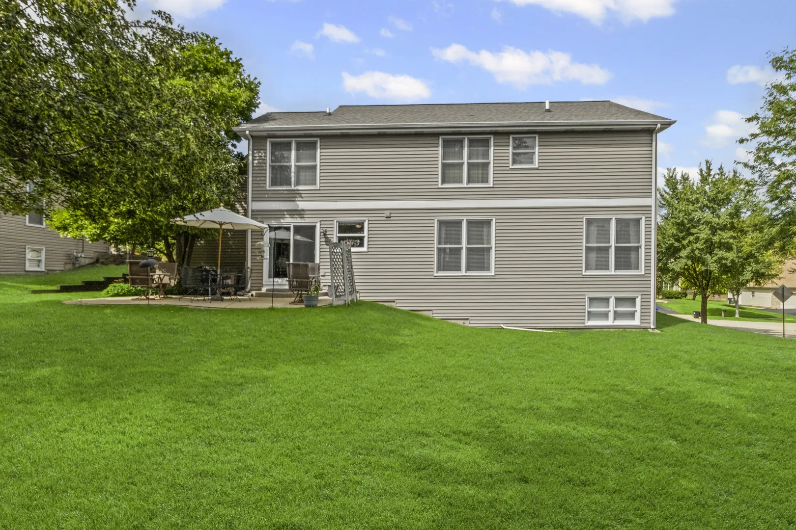 135 Arquilla Drive IL