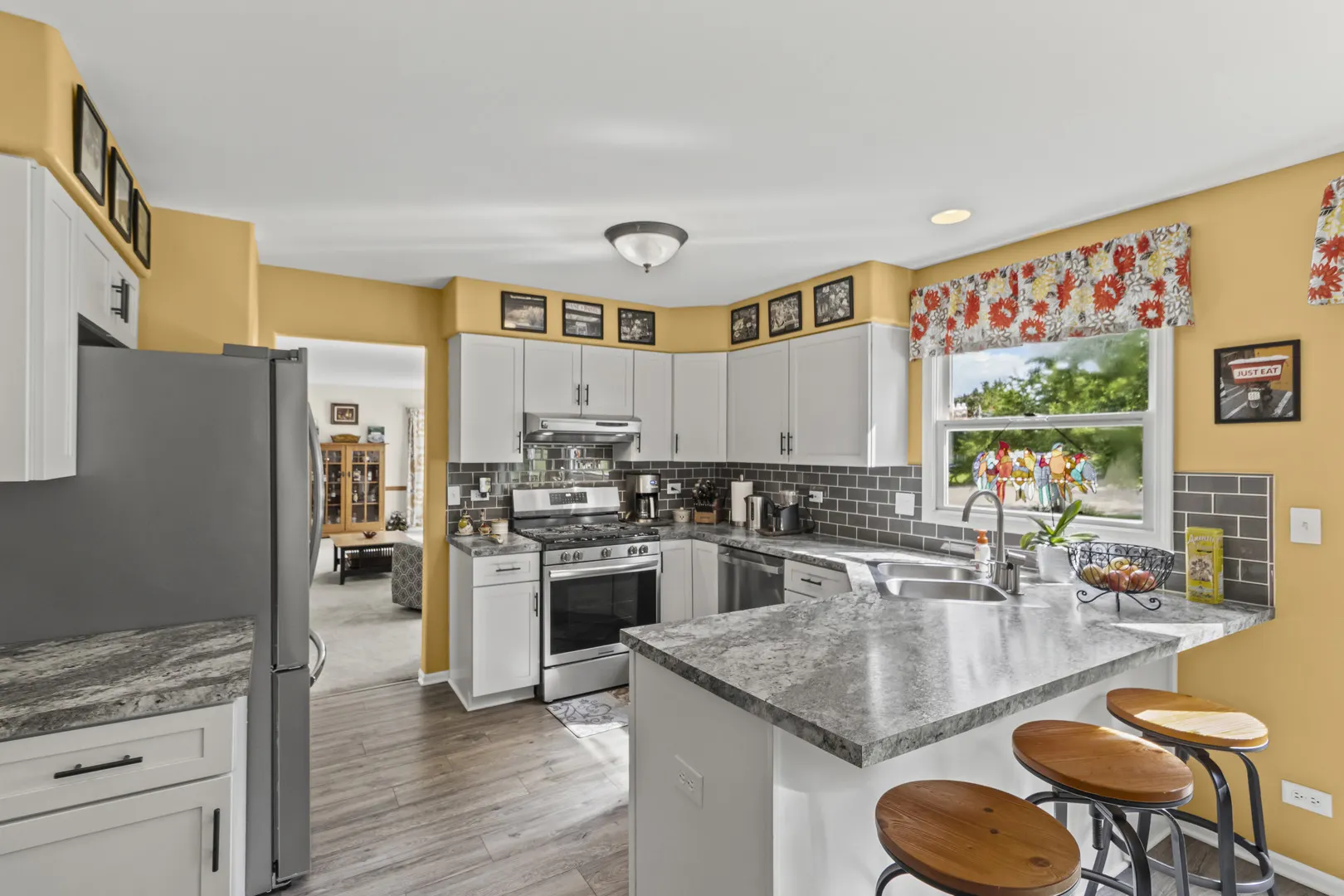 135 Arquilla Drive IL