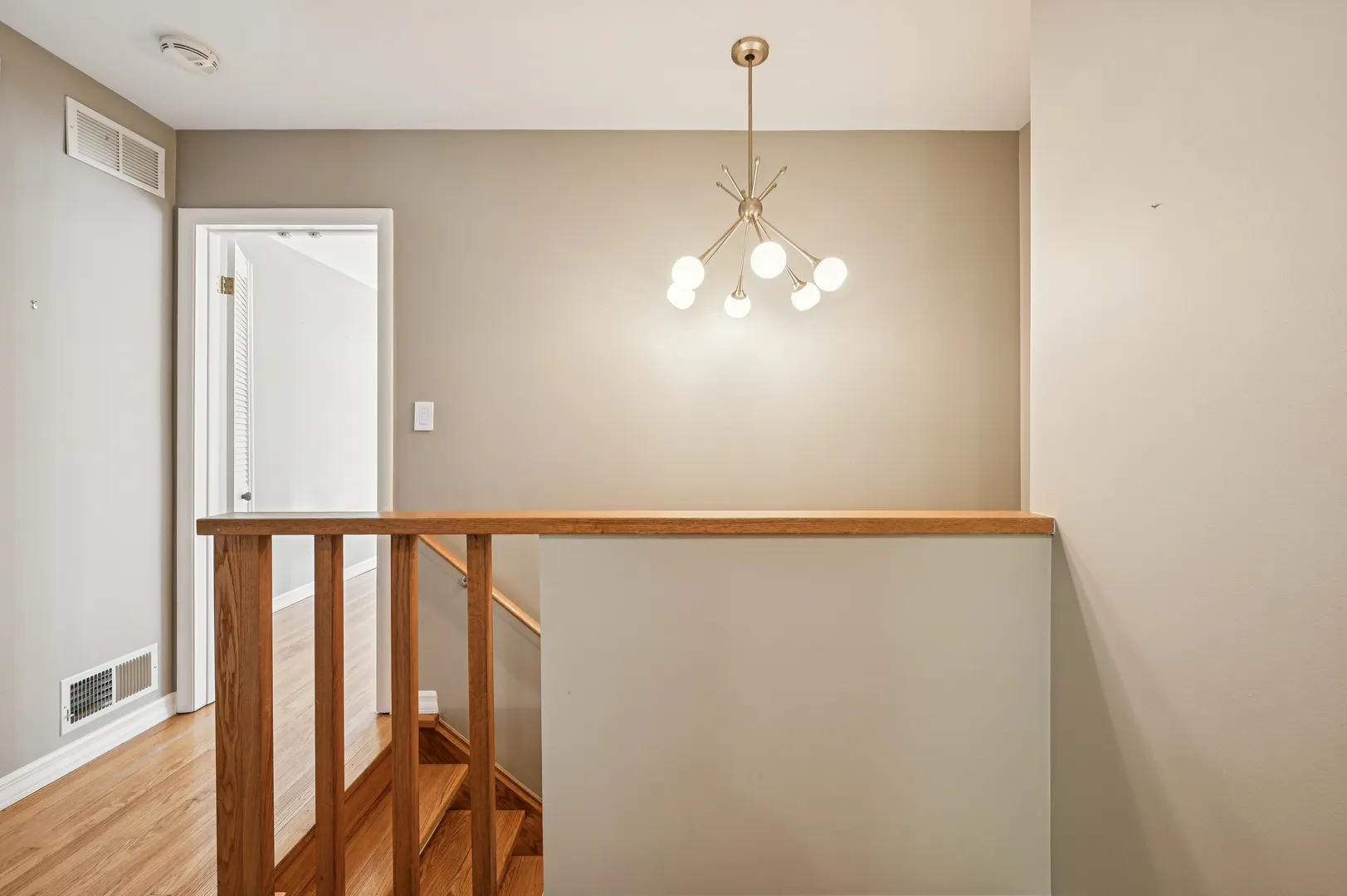 1333 N Sandburg Terrace IL