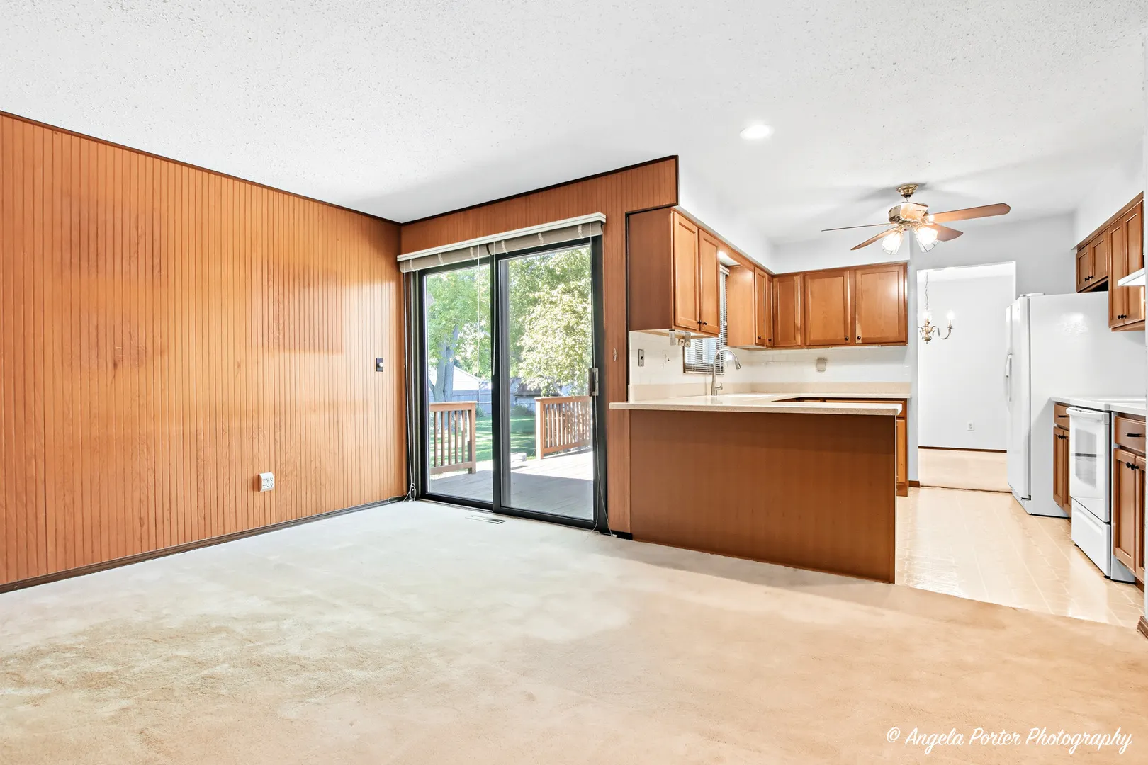 578 Pine Grove Avenue IL
